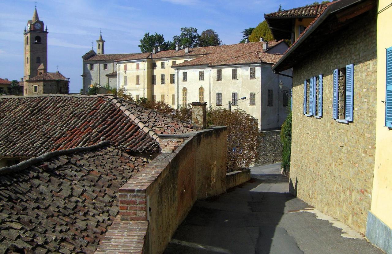 Le Case Della Saracca Monforte dʼAlba المظهر الخارجي الصورة